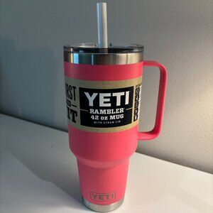 YETI Rambler 42oz Mug w/ Straw Lid
